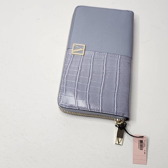 Victoria's Secret The Victoria Wallet Limited Edition Skyflower Blue Croc Pebble - Picture 5 of 6
